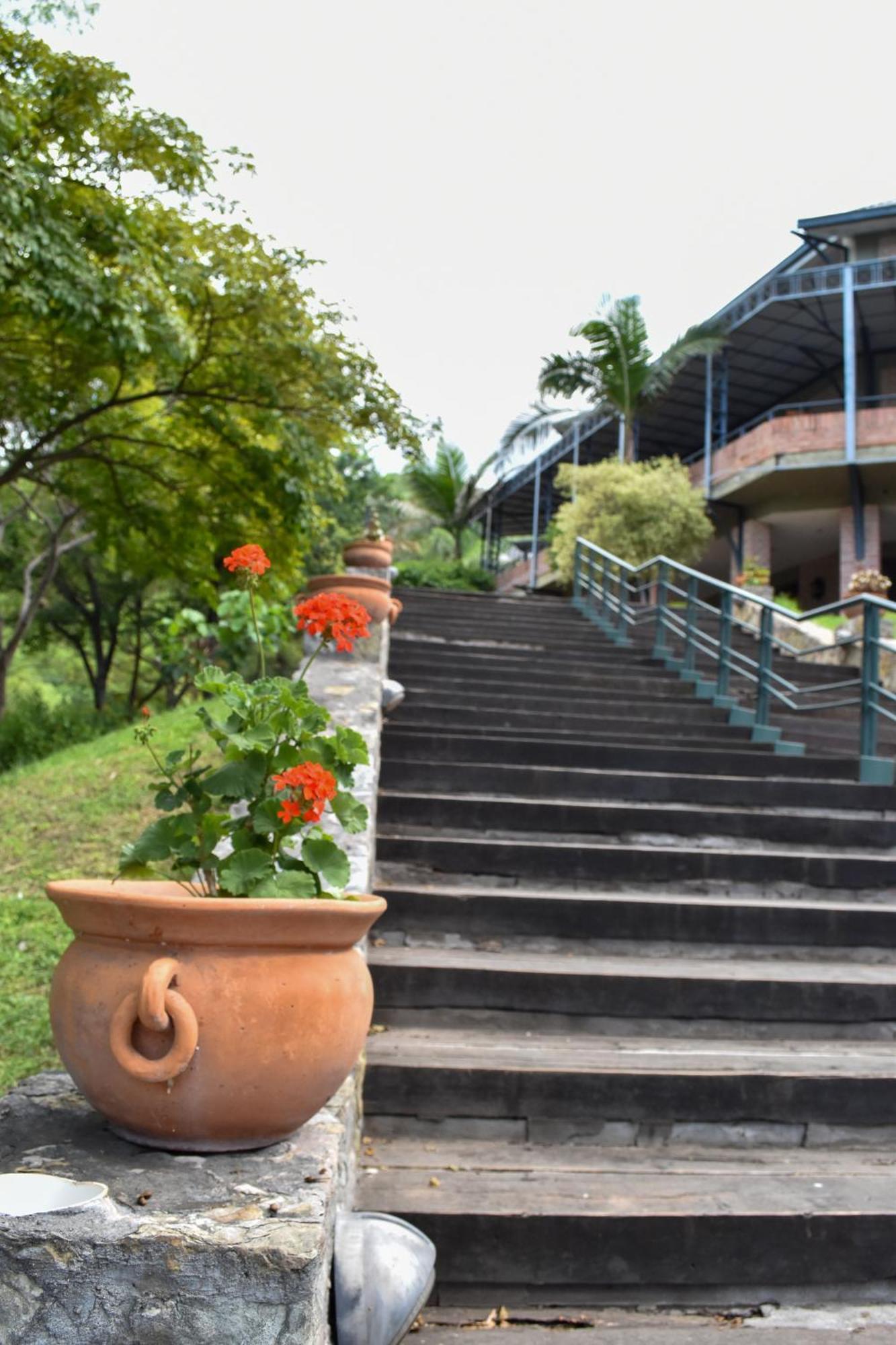 Hotel Del Dique Cabra Corral Exterior foto